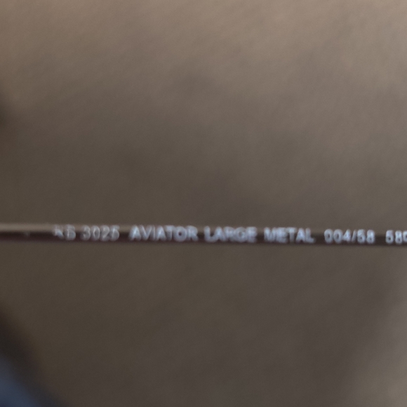 Ray Ban Aviator - Picture 2 of 3